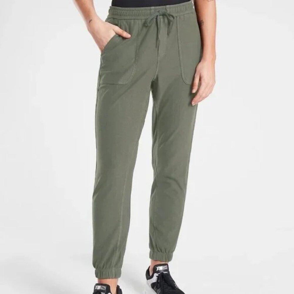 Athleta‎ | Farallon Jogger in Vintage Palm- Women's Size 4